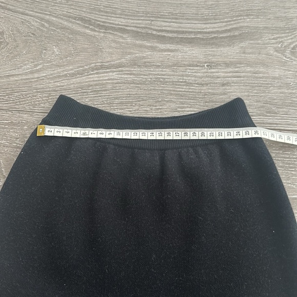 Off white skirt - Picture 8 of 9